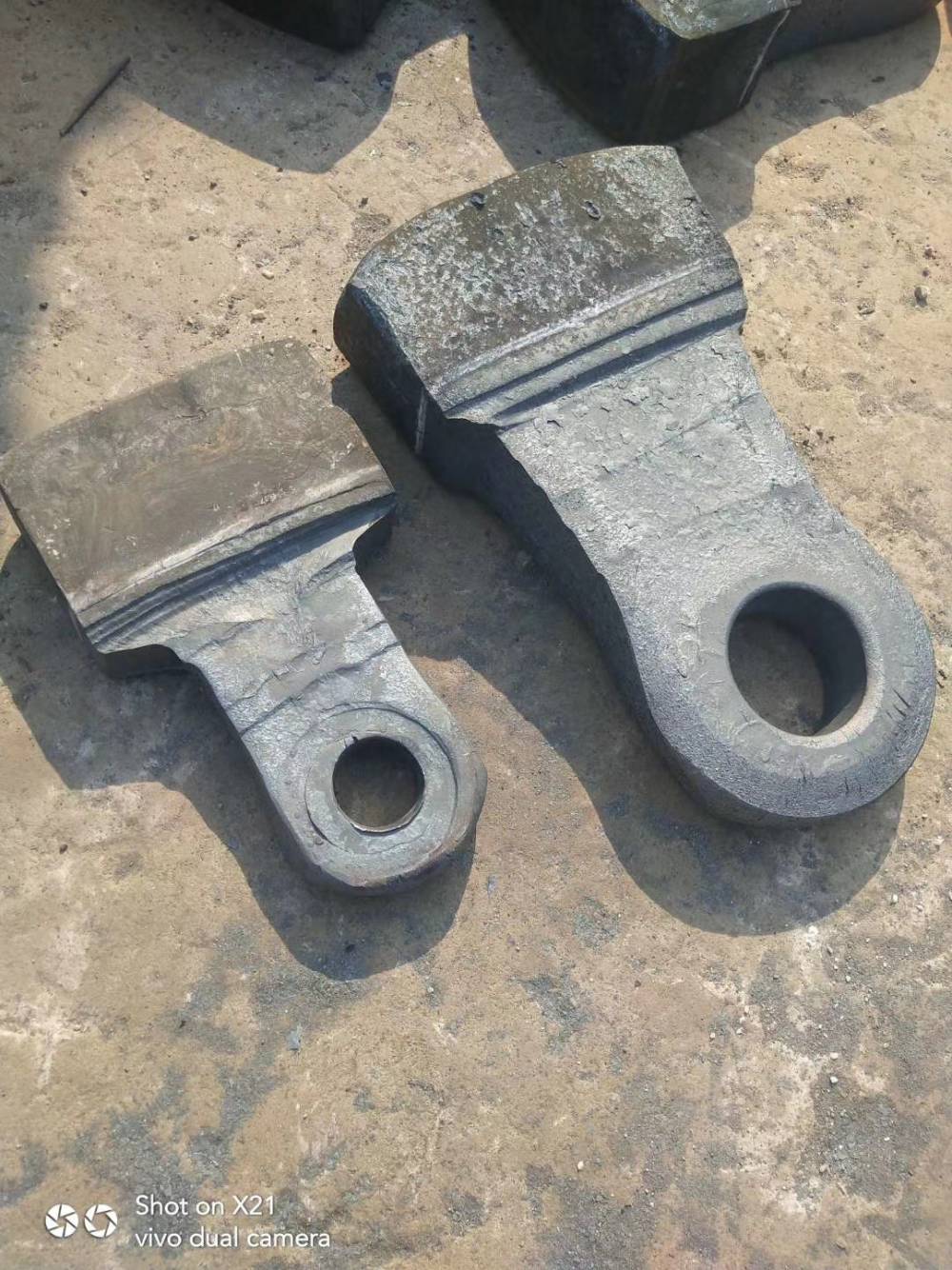 火車(chē)輪鍛打耐磨錘頭 破碎機(jī)錘頭配件 支持各種規(guī)格 爍磊鍛造