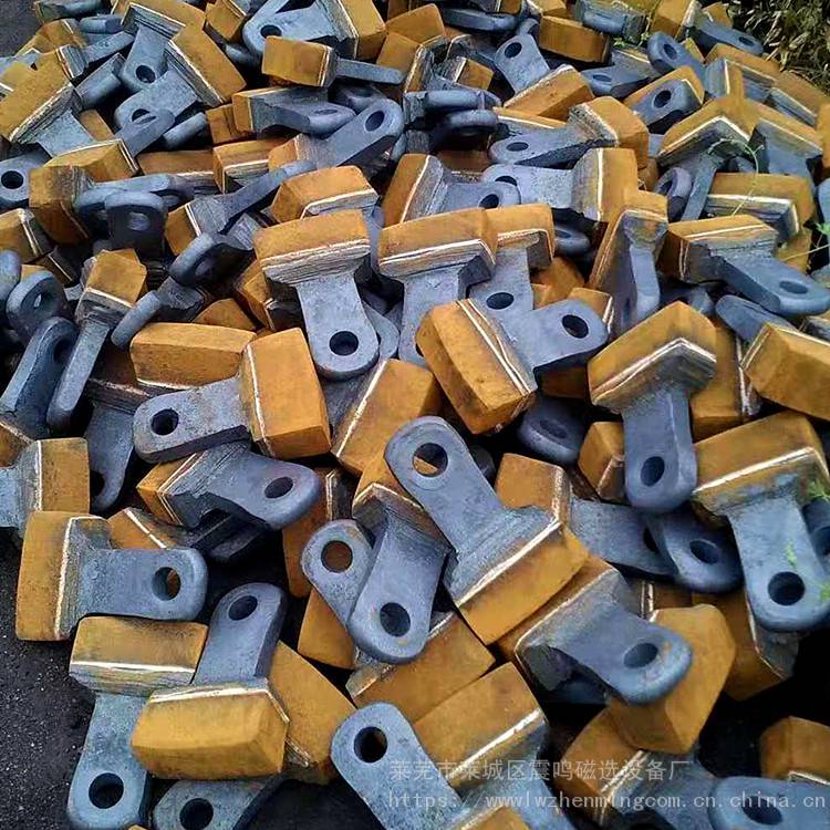 專業(yè)供應 震鳴牌破碎機篩板與襯板，型號齊全，批發(fā)鑄造件